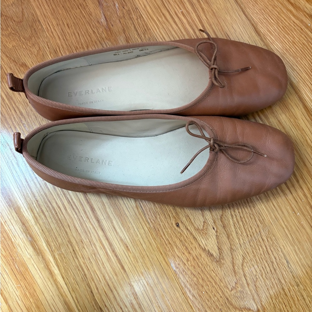 Everlane Tan Leather Flats